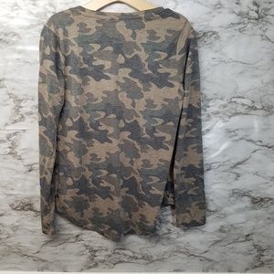 ivoire Tops - Ivoire Womens Camo Top Longsleeve Sz S ivoire Tops - Ivoire Womens Camo Top Longsleeve Sz S
